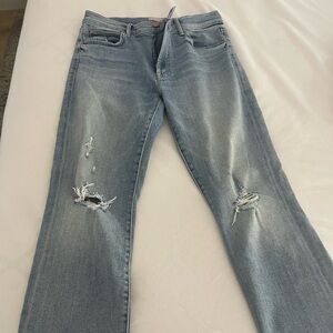 Mother jeans the Rascal Ankle Snippet size 30. Raw hem barely worn